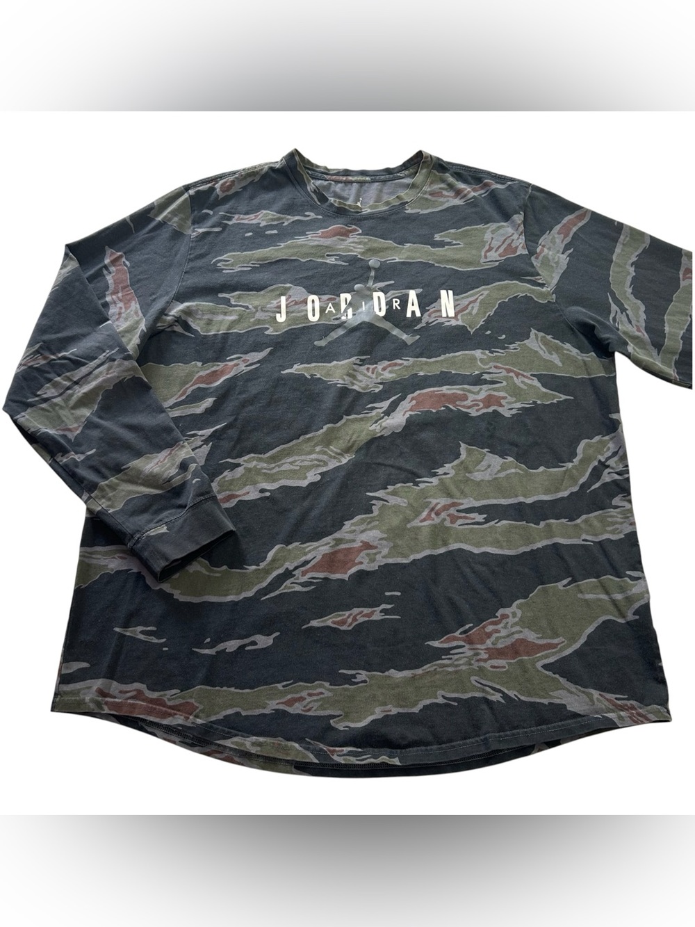 Jordan Sportswear Tech Men's 3XL Graphic Long-Sleeve T-Shirt Camo Jumpman #23